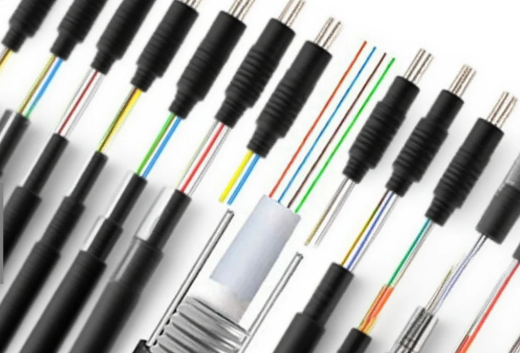 24AWG শ্যাথ নেটওয়ার্ক ল্যান ক্যাবল দীর্ঘস্থায়ী 4P বাঁকা জোড়া কাঠামো এসটিপি / ইউটিপি তারের প্রকার